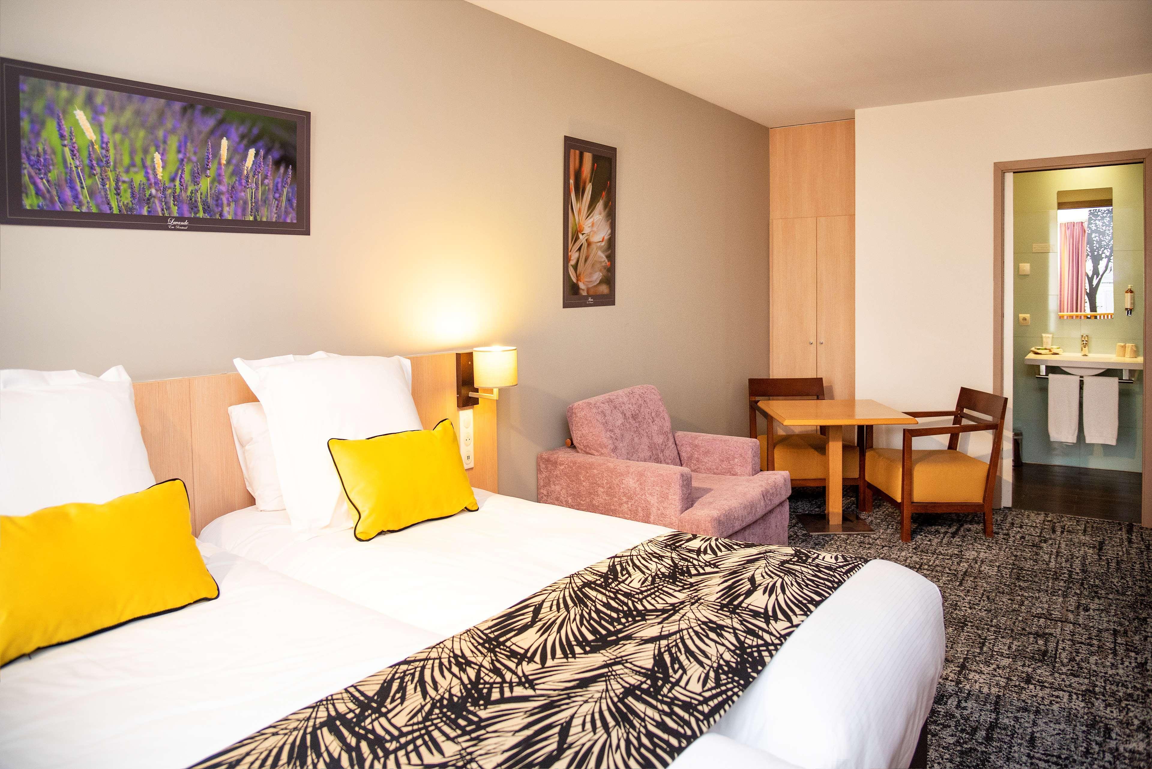 Best Western Plus Hotel Colbert Châteauroux Exterior foto