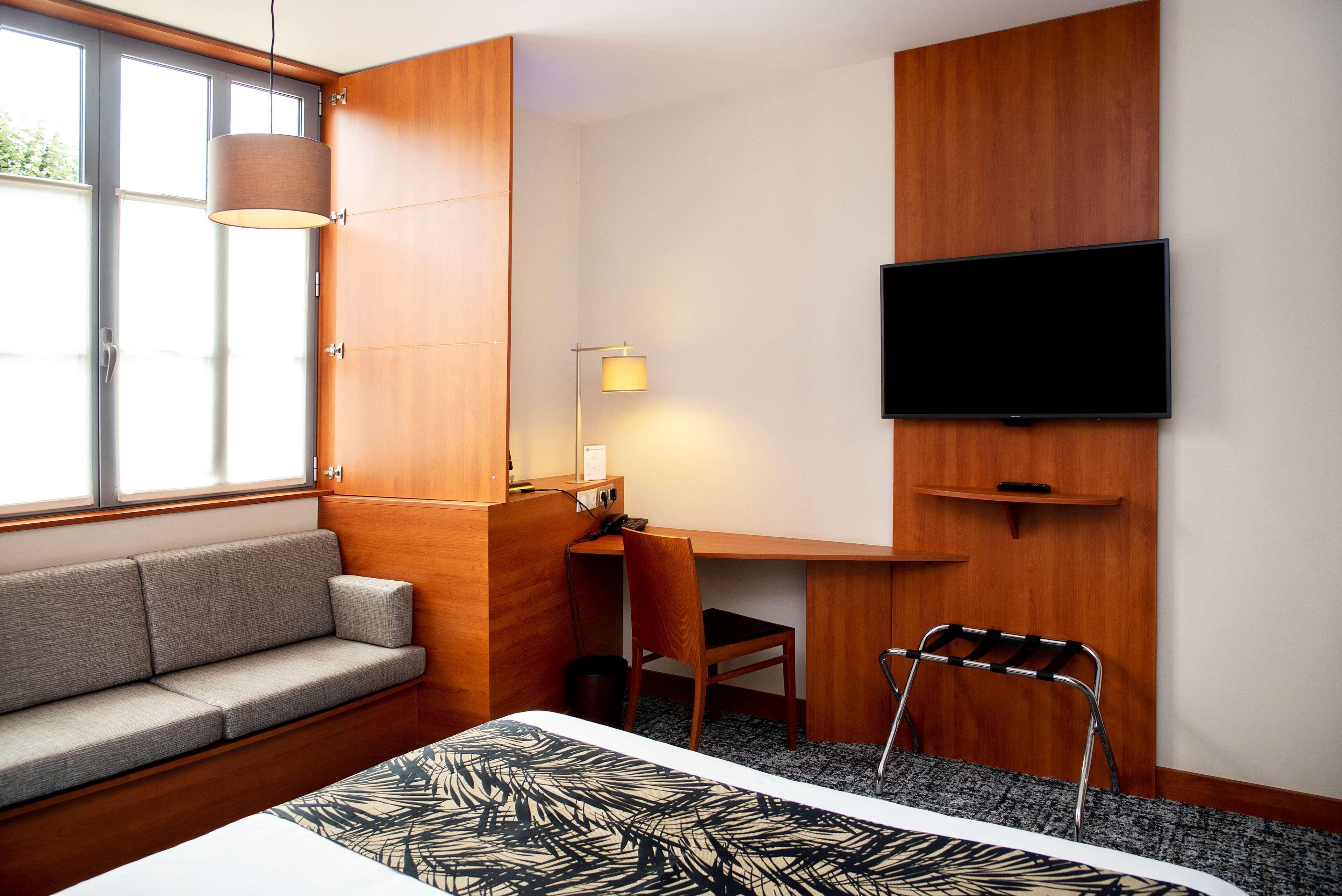 Best Western Plus Hotel Colbert Châteauroux Exterior foto