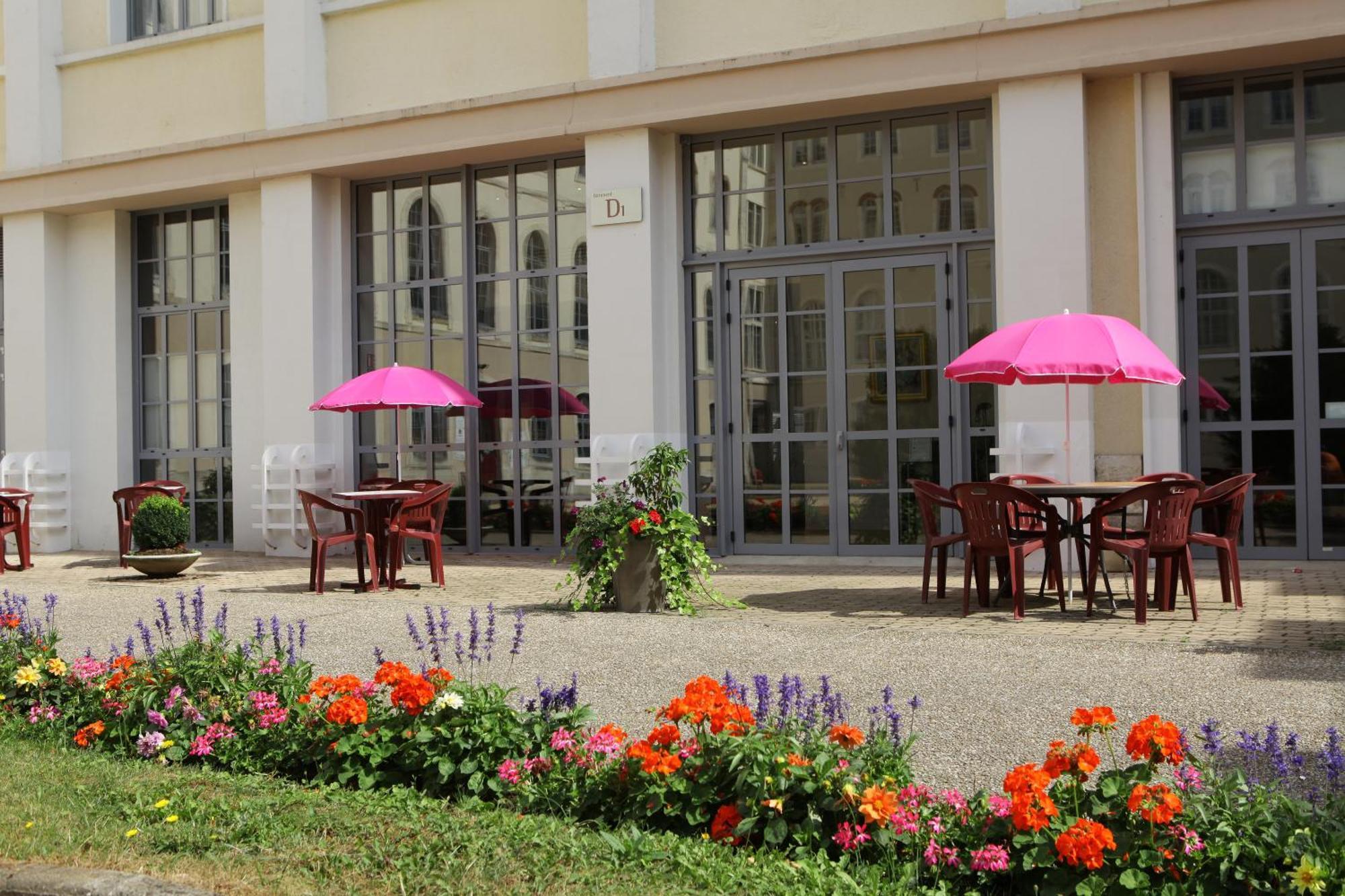 Best Western Plus Hotel Colbert Châteauroux Exterior foto