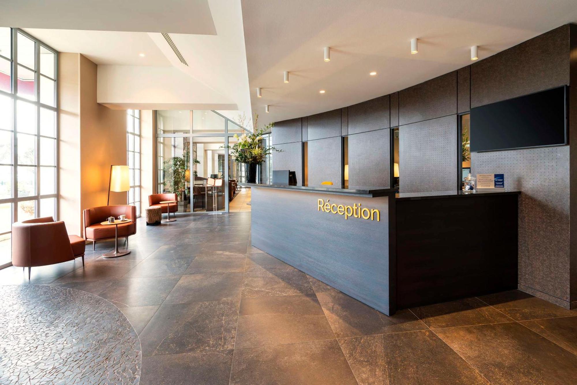 Best Western Plus Hotel Colbert Châteauroux Exterior foto
